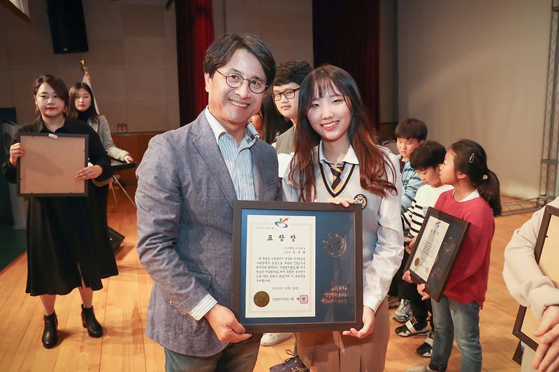 Young-4811.jpg 이미지