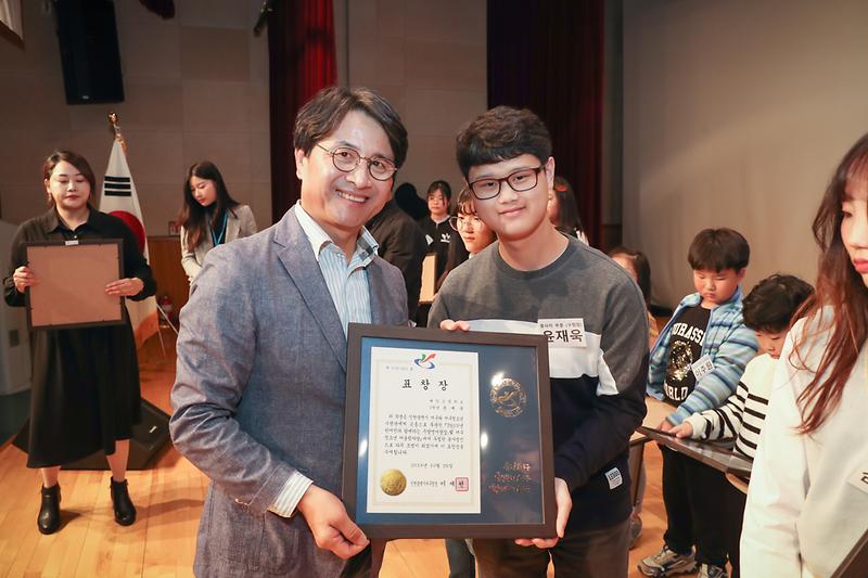 Young-4816.jpg 이미지