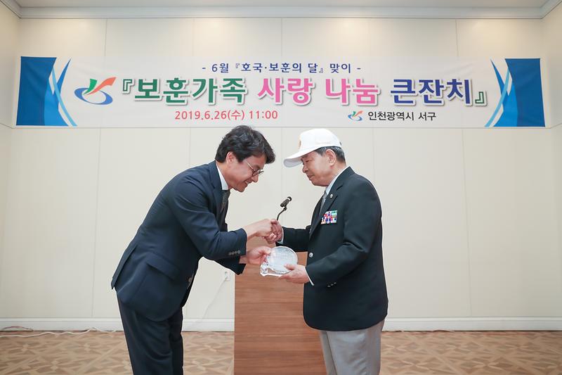 Young-4974.jpg 이미지