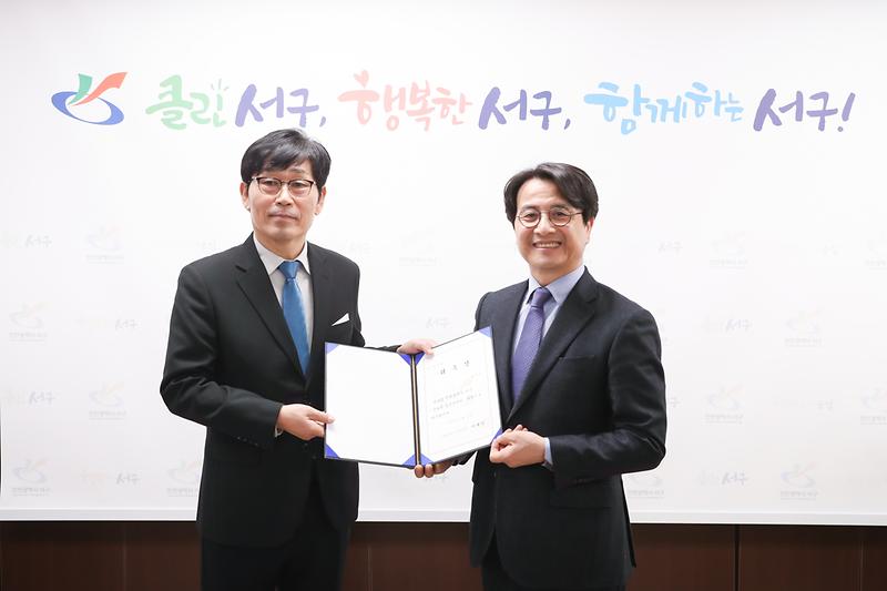 Young-4978.jpg 이미지