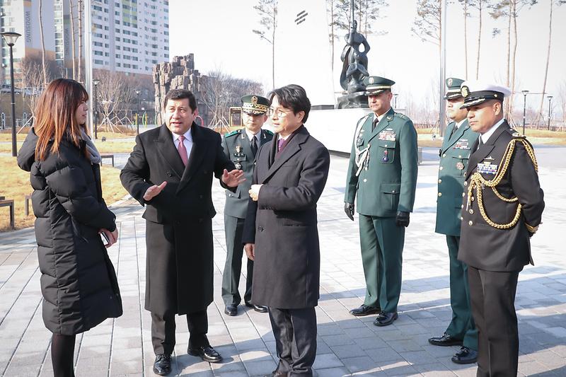 Young-5154.jpg 이미지