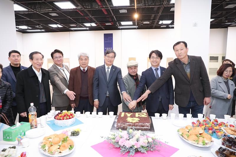 Young-5217.jpg 이미지