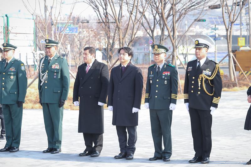 Young-5226.jpg 이미지