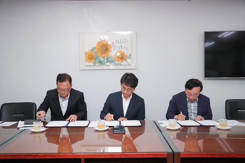 Young-5298.jpg 이미지