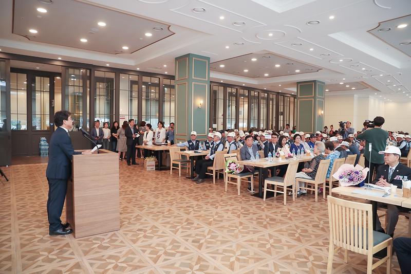 Young-5330.jpg 이미지