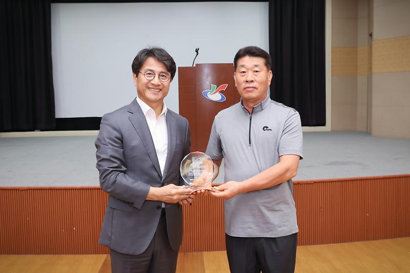 Young-5503.jpg 이미지