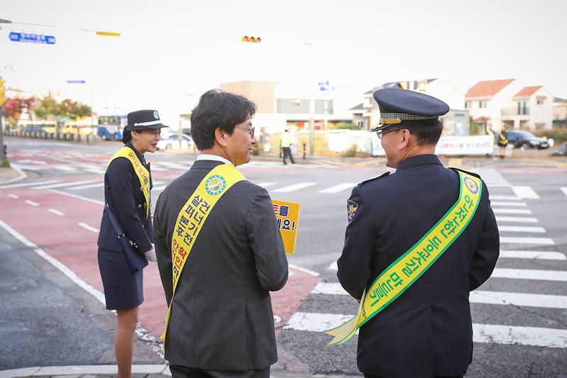 Young-5517.jpg 이미지