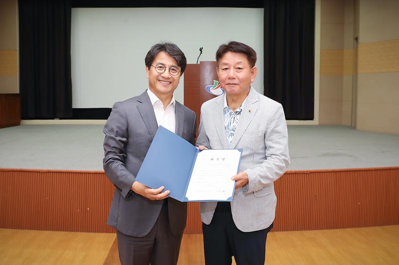 Young-5538.jpg 이미지