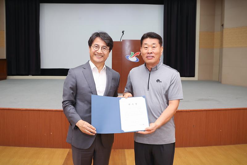 Young-5560.jpg 이미지