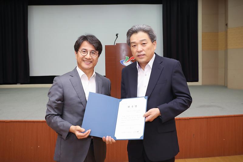 Young-5586.jpg 이미지