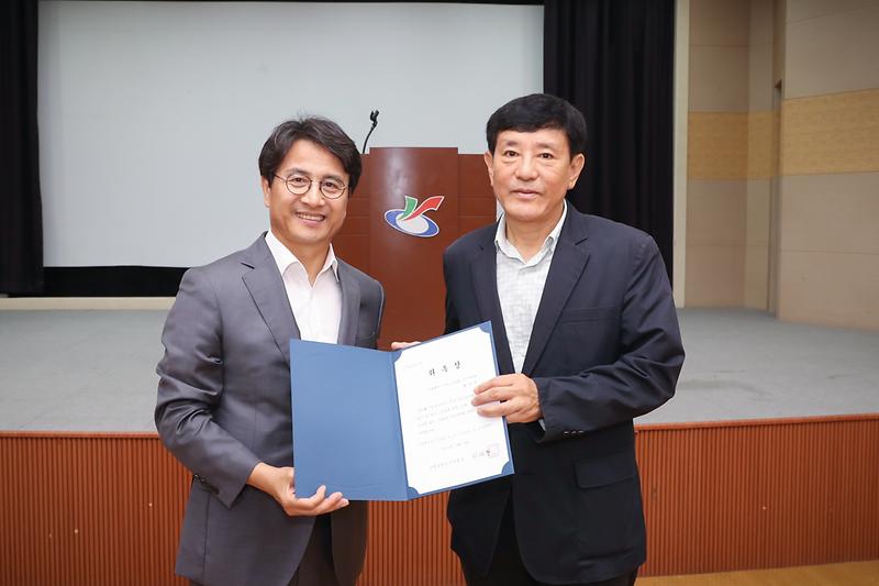 Young-5611.jpg 이미지