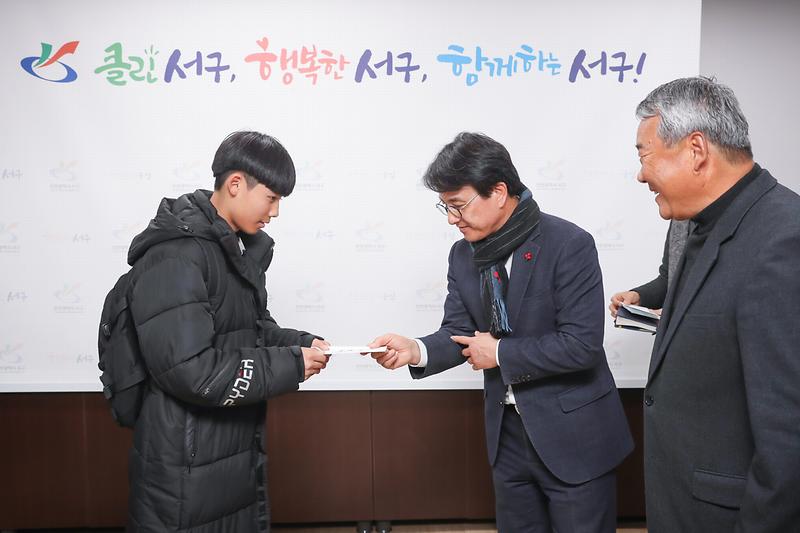 Young-5646.jpg 이미지