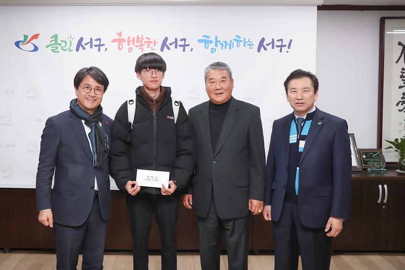 Young-5684.jpg 이미지