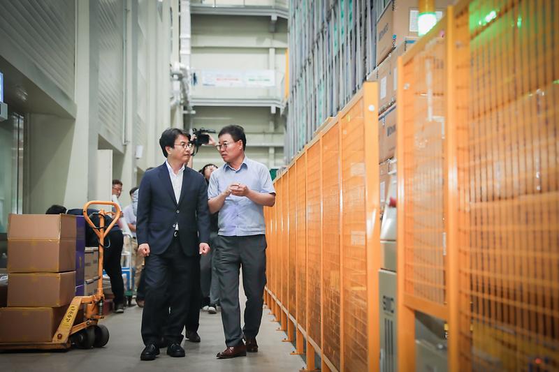 Young-5803.jpg 이미지