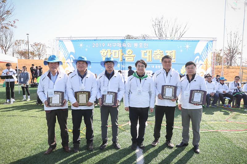 Young-5810.jpg 이미지