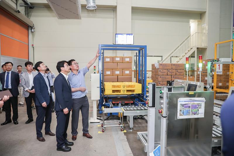 Young-5852.jpg 이미지