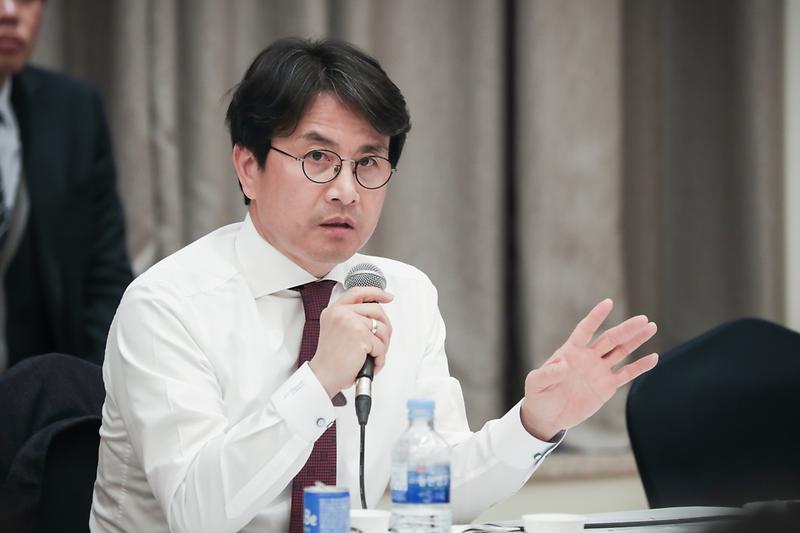 Young-5941.jpg 이미지