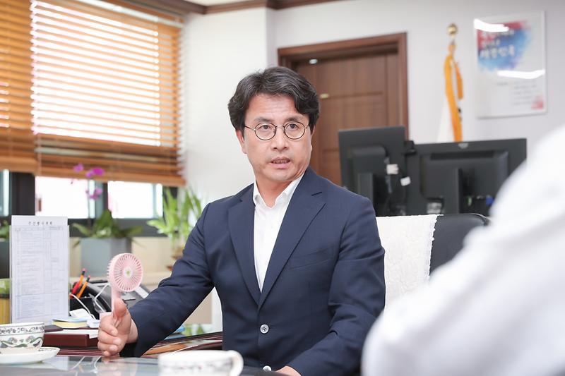 Young-6020.jpg 이미지