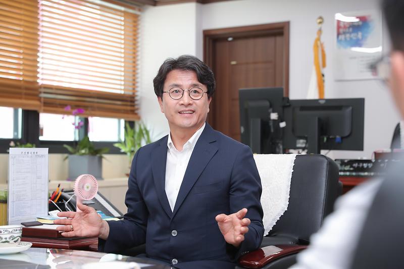 20190628 기호일보 인터뷰 사진