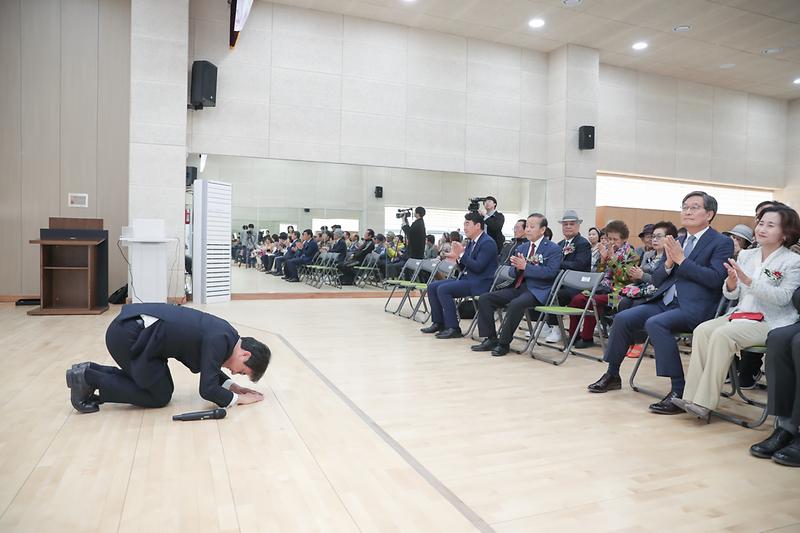 Young-6082.jpg 이미지