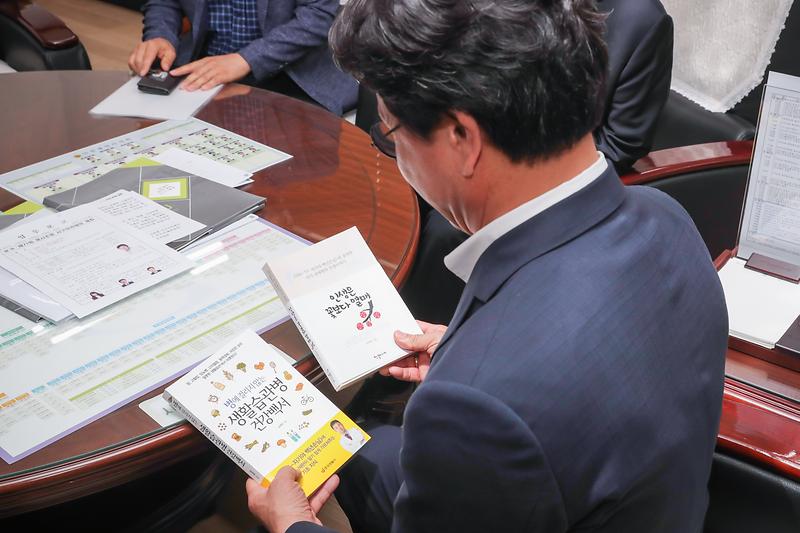 Young-6118.jpg 이미지