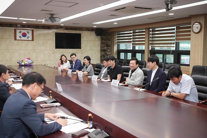 Young-6119.jpg 이미지