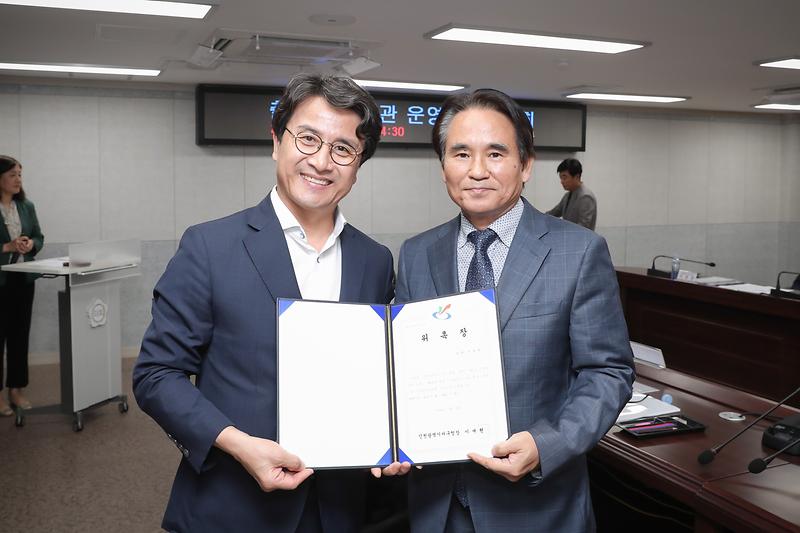 Young-6151.jpg 이미지