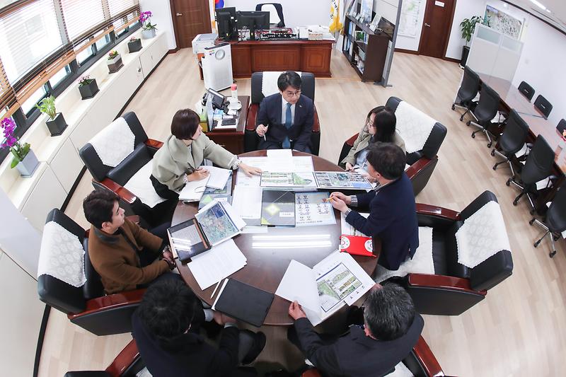 Young-6179.jpg 이미지