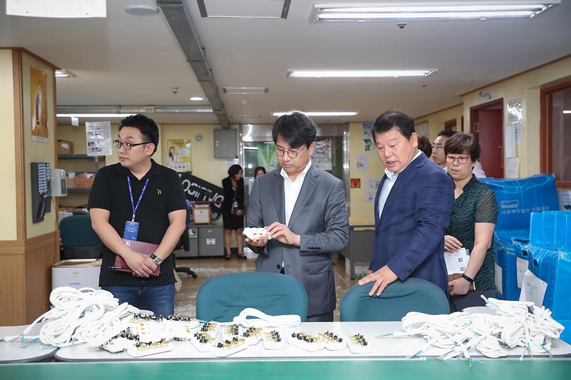 Young-6181.jpg 이미지