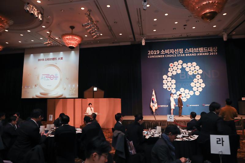 Young-6311.jpg 이미지