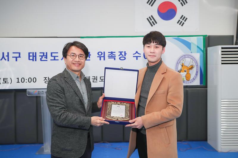 Young-6319.jpg 이미지