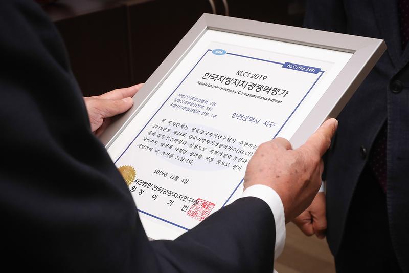 Young-6324.jpg 이미지