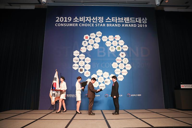 Young-6330.jpg 이미지