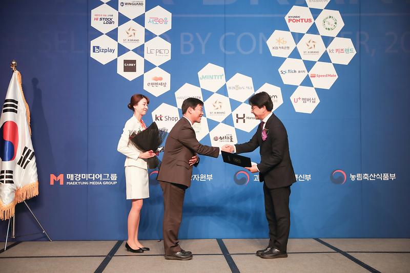 Young-6341.jpg 이미지