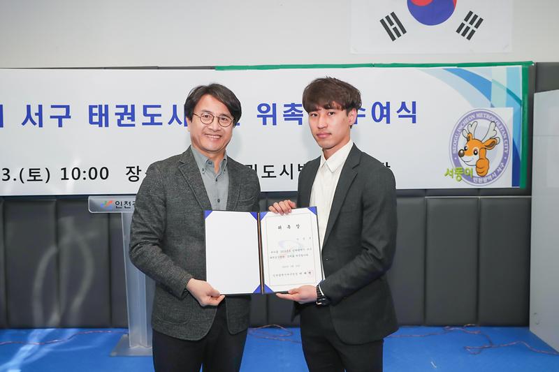 Young-6347.jpg 이미지