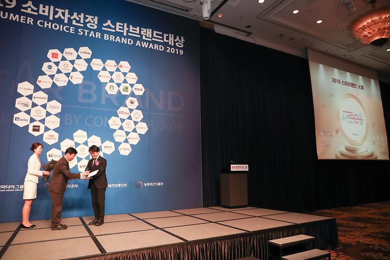 Young-6350.jpg 이미지