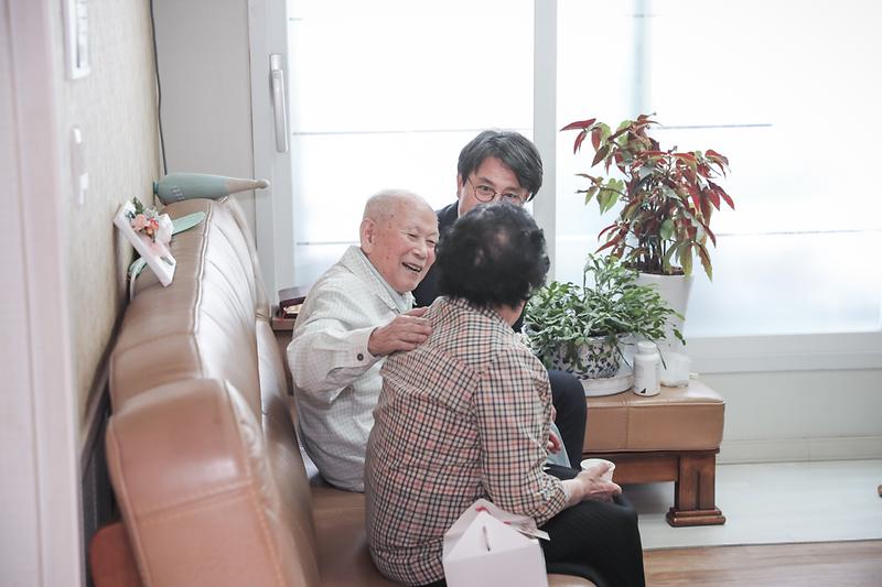 Young-6357.jpg 이미지