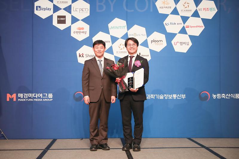 Young-6358.jpg 이미지