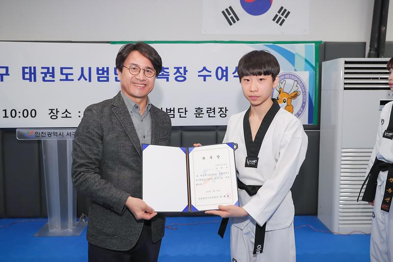 Young-6380.jpg 이미지