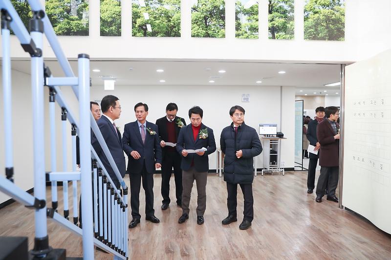 Young-6402.jpg 이미지