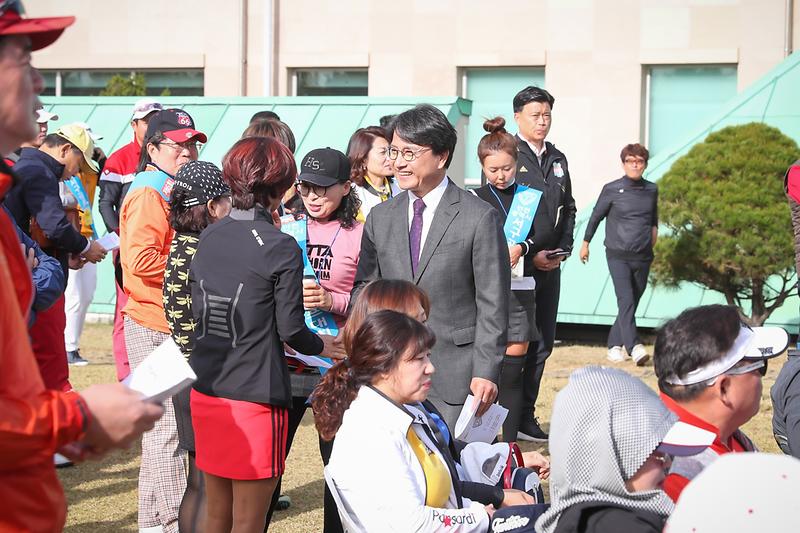 Young-6430.jpg 이미지