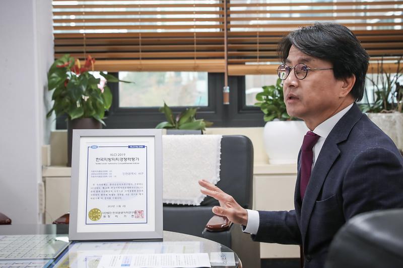 Young-6431.jpg 이미지