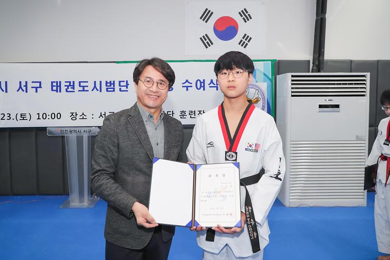 Young-6462.jpg 이미지