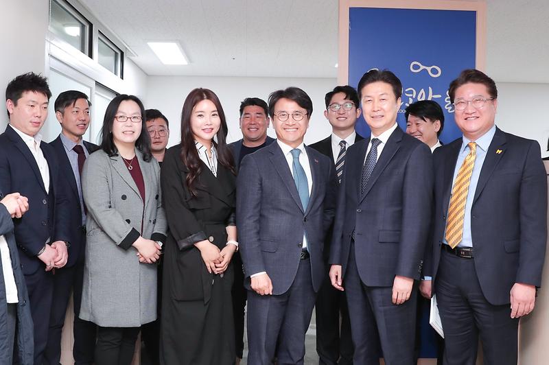 Young-6551.jpg 이미지