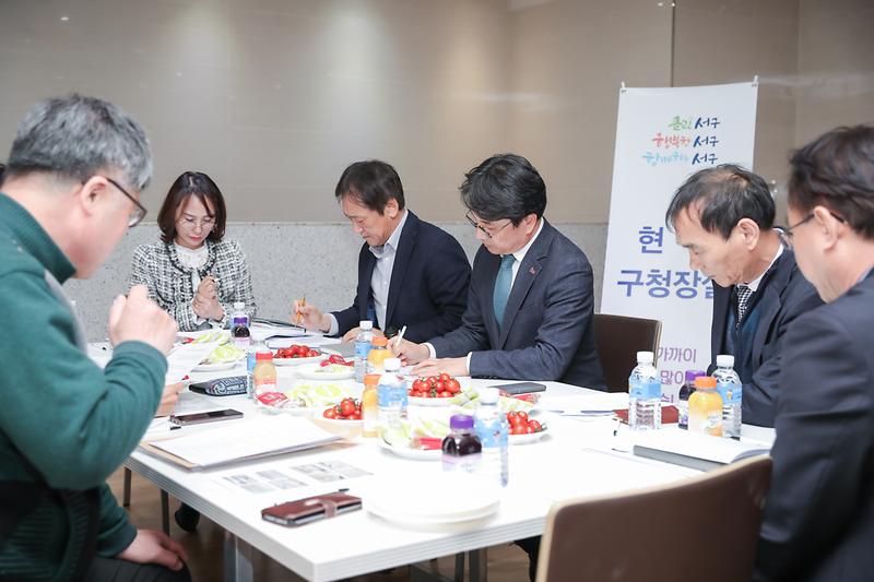 Young-6626.jpg 이미지