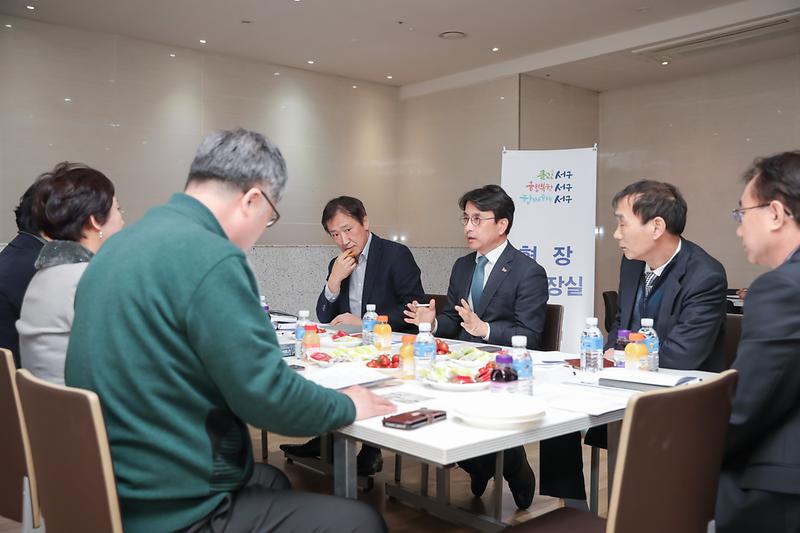 Young-6645.jpg 이미지