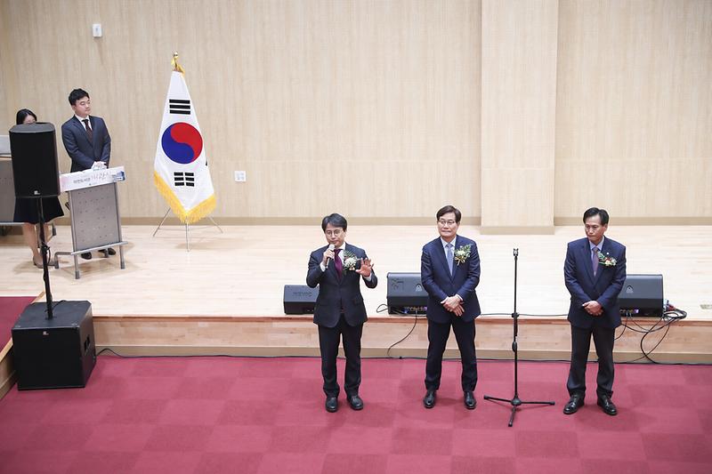 Young-6693.jpg 이미지