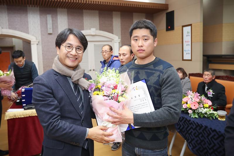 Young-6783.jpg 이미지