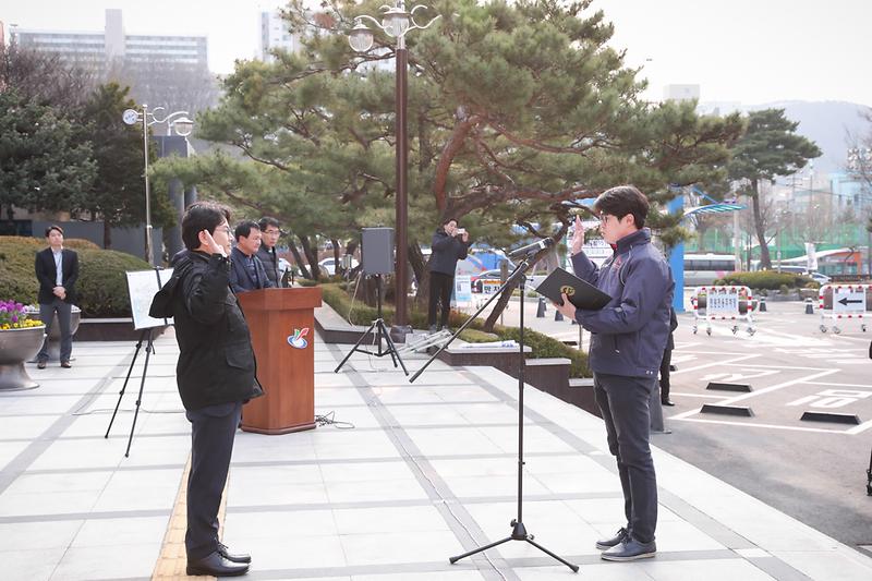 Young-6850.jpg 이미지