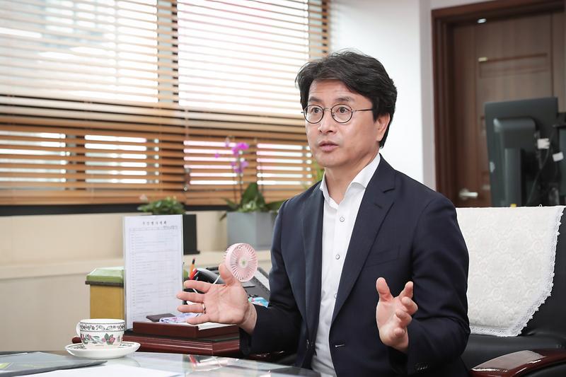 Young-6871.jpg 이미지